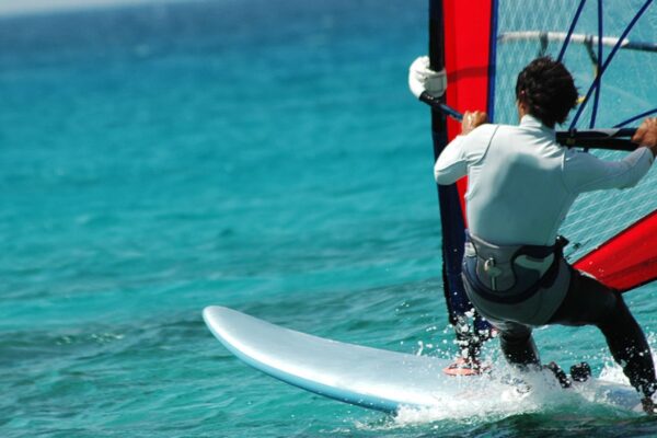 Best Times of the Year for Windsurfing