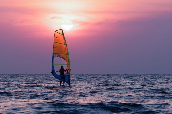 How to Read the Wind While Windsurfing Common Windsurfing Mistakes and How to Fix Them