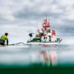 How to Stay Safe While Windsurfing