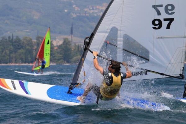 Windsurfing Race Strategies for Beginners
