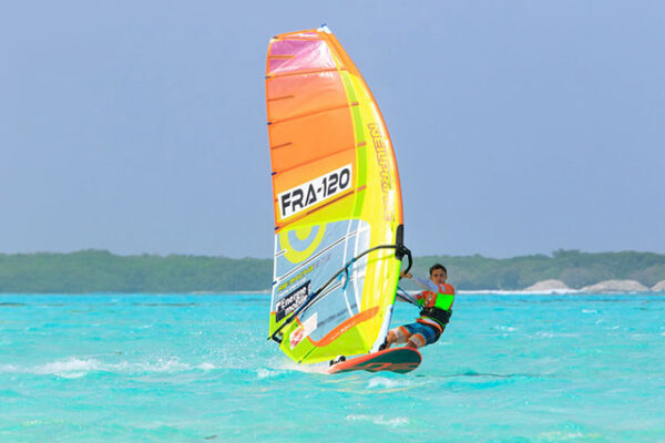 How to Qualify for Professional Windsurfing Competitions